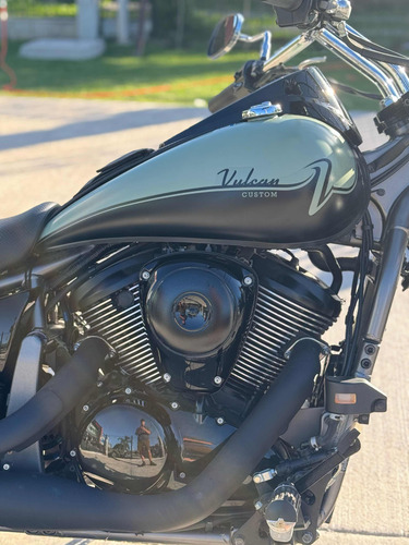 Kawasaki Vulcan 900 Custom - Image 5