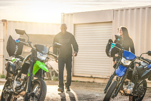 Moto Kawasaki Klx 300 Sm - Image 11