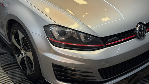 Volkswagen Golf 2.0 Gti Tsi - Image 11