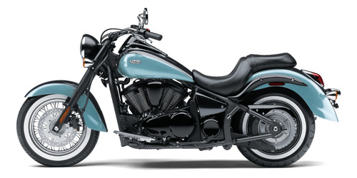 Kawasaki Vulcan 900 Classic - Image 3