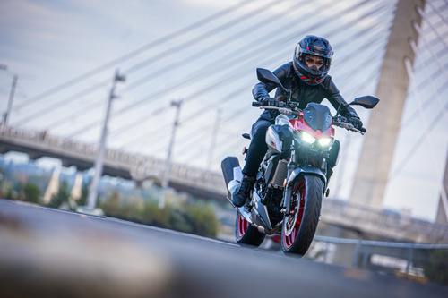 Kawasaki Z500 Abs - Image 12