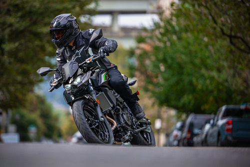Kawasaki Z500 Abs - Image 8