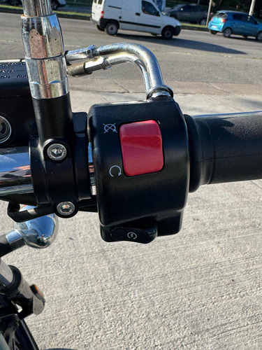 Kawasaki Vulcan 900 Custom - Image 9